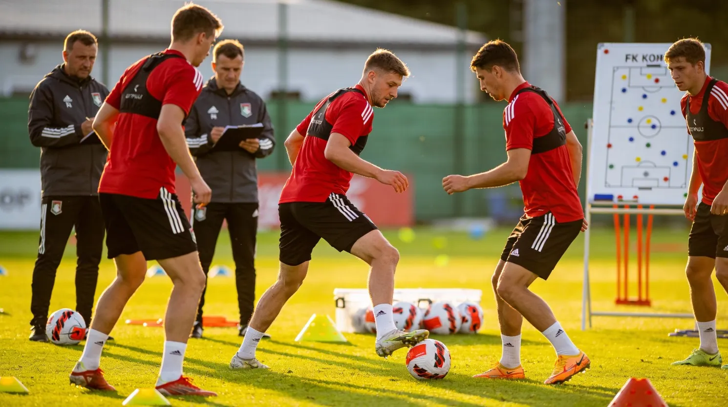 ФК Краснодар начал подготовку к матчу РПЛ против Ростова 28 февраля 2026 года — что известно о тренировочном процессе и задачах команды.